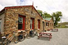 Wedderburn Tavern - Otago Central Rail Trail